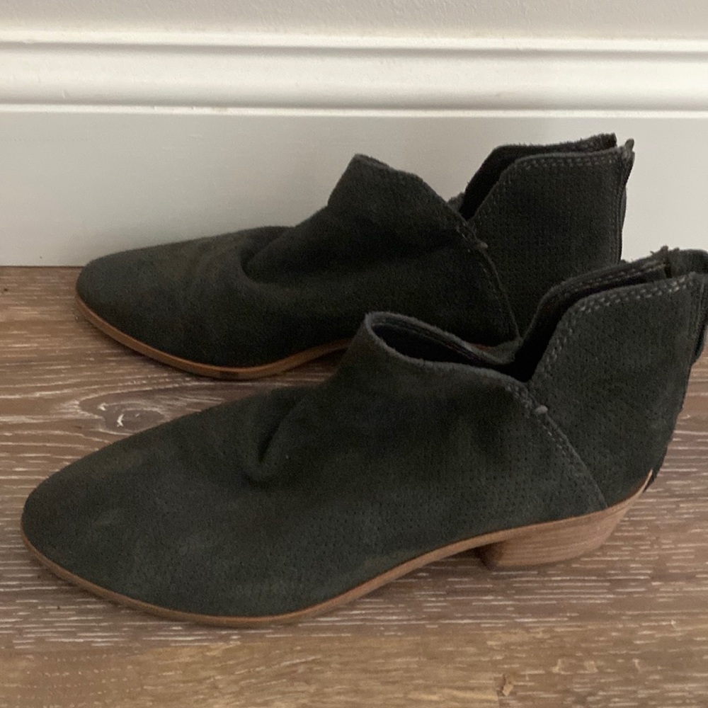 Dolce Vita Daine booties size 8